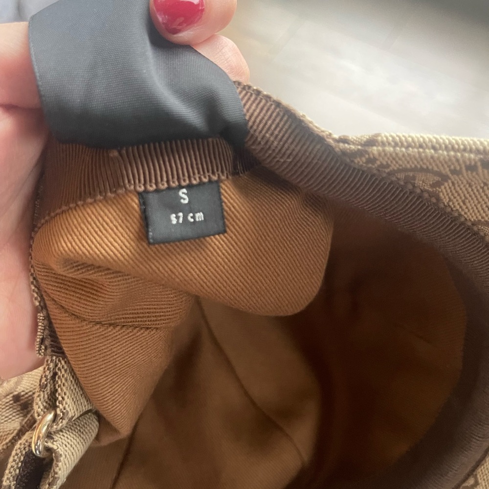 Gucci hat - Picture 2 of 4
